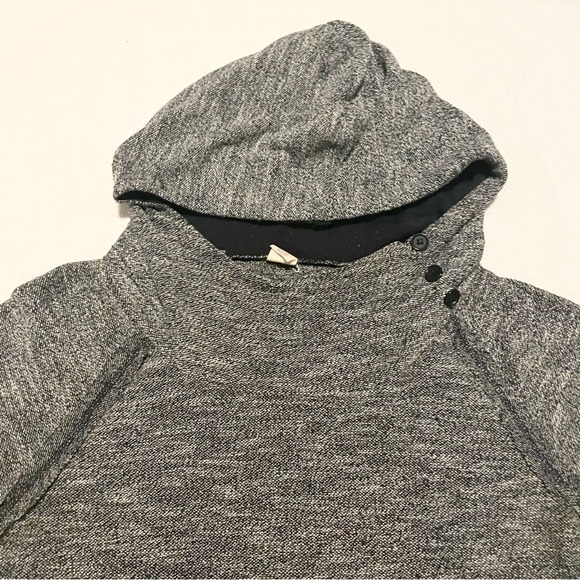 Roxy Hoodie Shirt Size Large Scuba 3 Button Neck Zip Pockets - Picture 2 of 16